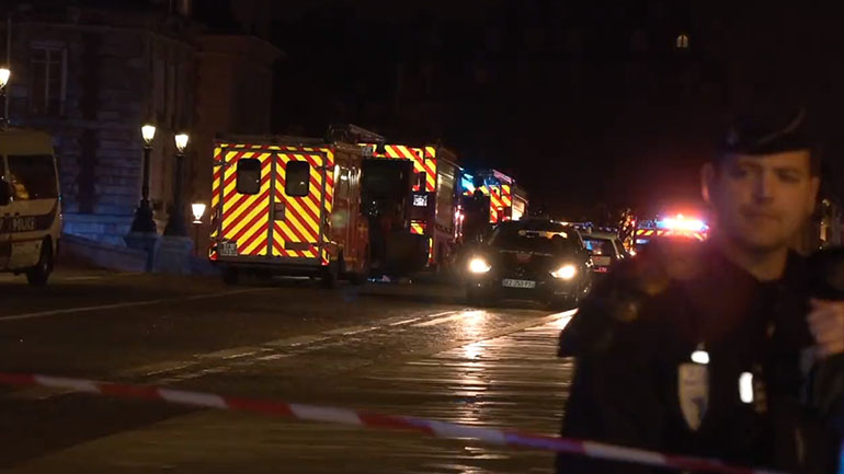 Γαλλία: Αστυνομικοί άνοιξαν πυρ εναντίον αυτοκινήτου στο Παρίσι – Δύο νεκροί